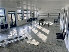 Cintorín a dom smútku